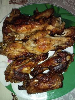 Фото Куриные крылышки в соево-медовом соусе.