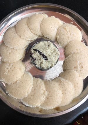 A picture of Falhari idli.