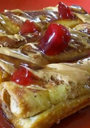 Una foto de Tostadas francesas de mantequilla de maní