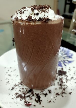 કોલ્ડ કોકો રેસીપી મુખ્ય ફોટો