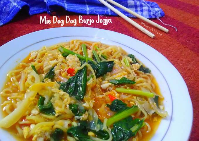 Resep Mie Dog Dog ala Burjo Jogja  oleh Ummu Alfard Cookpad