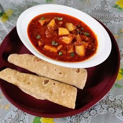 A picture of Potato/Aloo Curry.