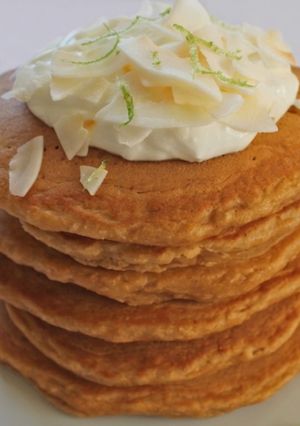 Foto de Panquecas de Coco e Lima | Pequeno-almoço, Lanche ou Sobremesa 😍