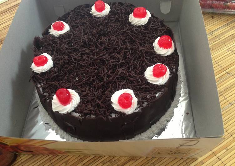 Bahan-bahan Blackforest ala Hesti Handayani yang nikmat dan Mudah Dibuat