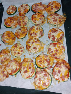 Una foto de Mini pizza de calabacín 🍕