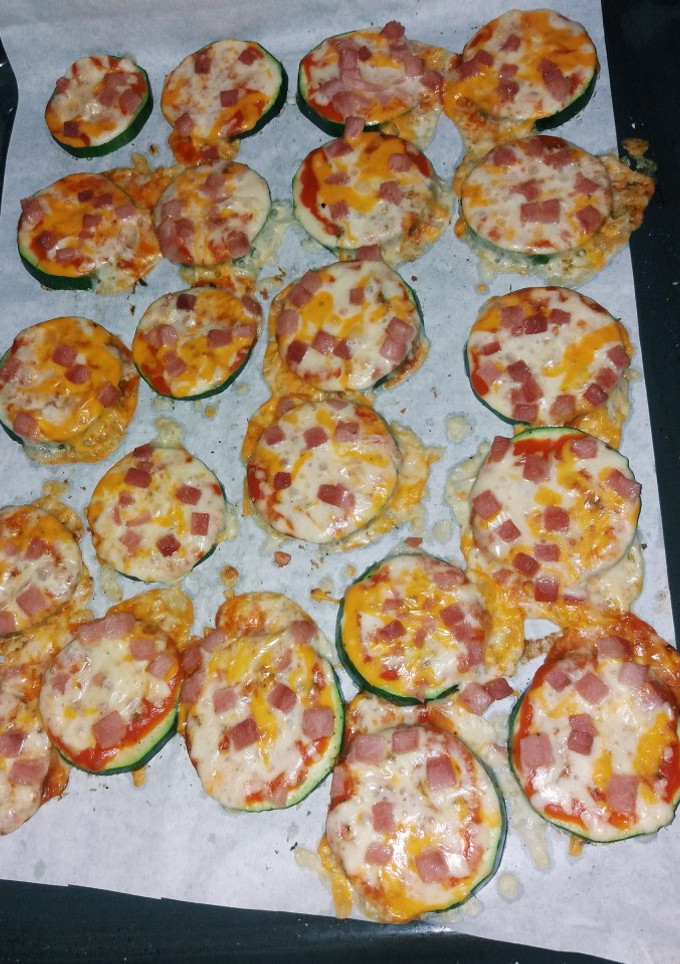 Una foto de Mini pizza de calabacín 🍕