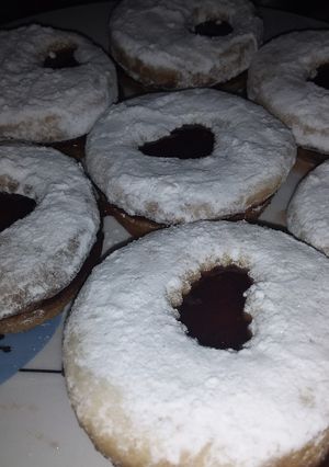Una foto de *SPITZBUEBE* (Galletitas Suizas)