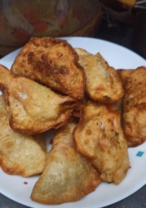 Una foto de Empanadillas de col, pollo y frankfurt