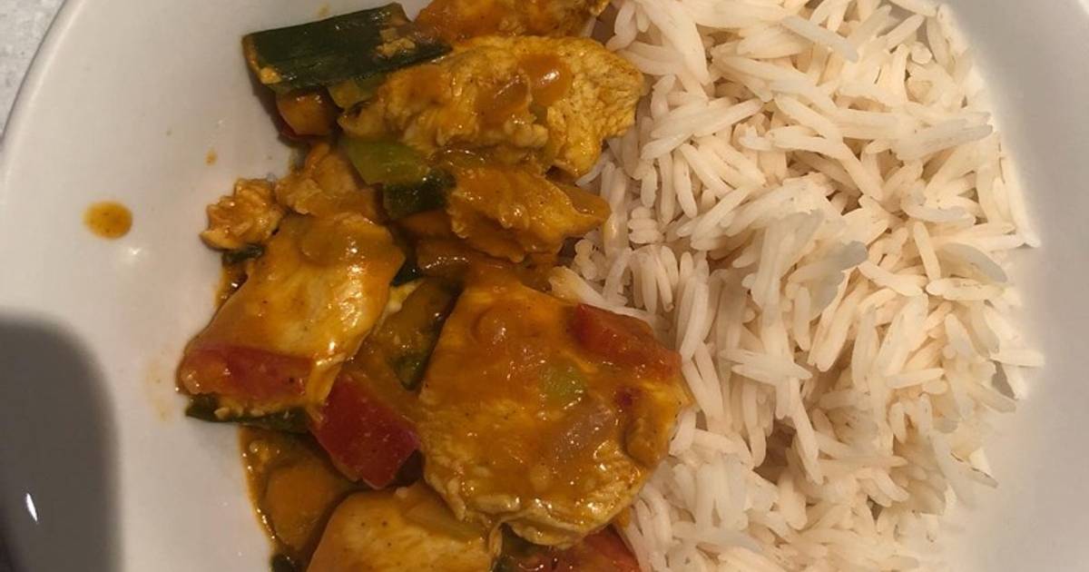 Chicken sauce and long grain rice Recipe by LOVETH VIRE Cookpad