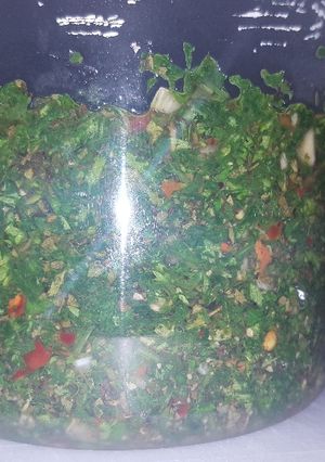 A picture of Argentinian Chimmichurri.