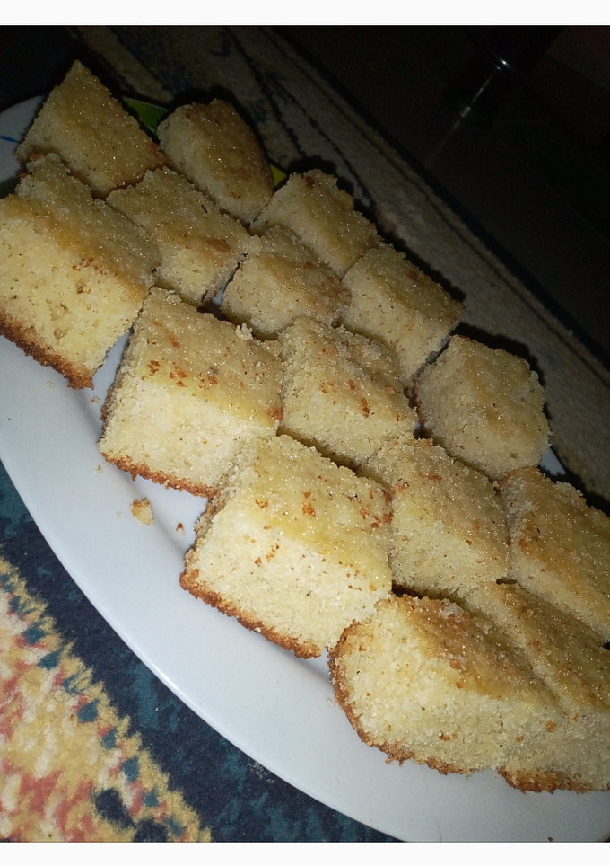 A picture of Basbousa.