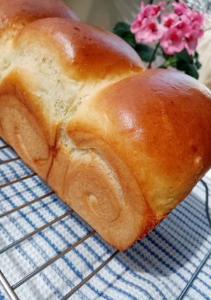 O poză a rețetei Pâine japoneză cu lapte.