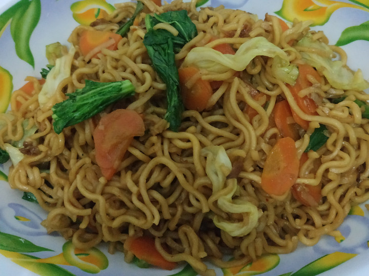  Resep praktis memasak Mie Goreng Sayur  nagih banget