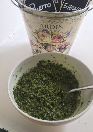 Una foto de Pesto de cilantro