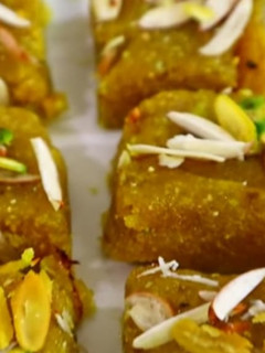 આદુ પાક (Adu Paak Recipe In Gujarati) રેસીપી મુખ્ય ફોટો