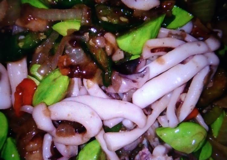 Resep 2.Tumis cumi petai saus tiram Anti Gagal
