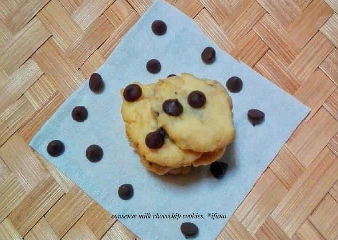 Condense milk chocochip cookies #kamismanis foto resep utama
