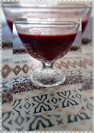 عکسی از دستور اسموتی انگور یاقوتی