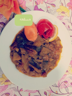 صورة لوصفة مسقعة باذنجان و بطاطس
