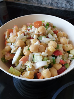 Foto principal de Ensalada de garbanzos