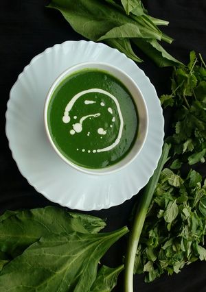 A picture of Green Glory Soup.
