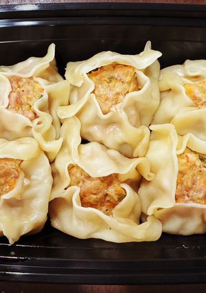 A picture of Special Pork & Shrimp Siomai with Garlic Chili Sauce.