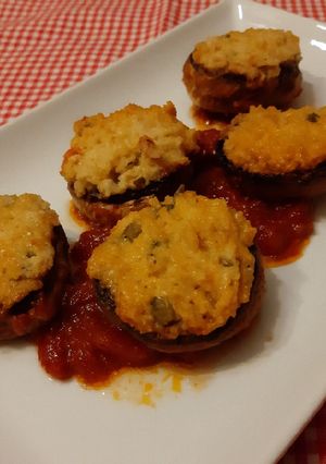 Foto di Funghi ripieni in padella