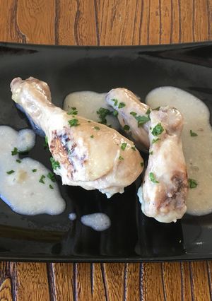 Foto principal de Pollo en salsa estilo casero