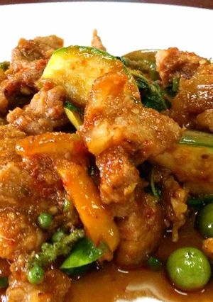 รูปของ หมูสามชั้นผัดเผ็ด