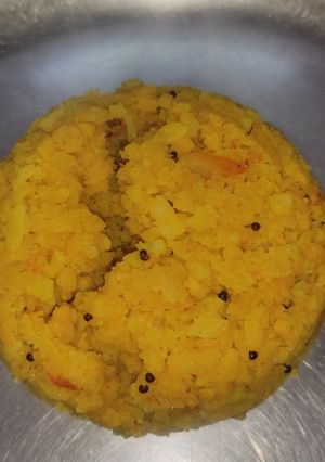 पोहा (poha recipe in hindi) रेसिपी मुख्य फोटो
