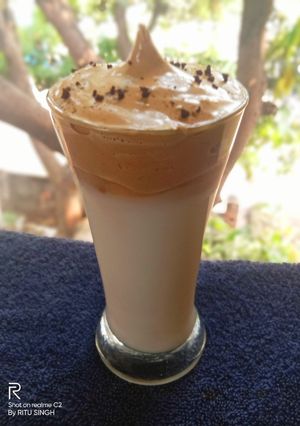 A picture of Dalgona Coffee.
