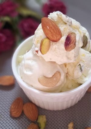 Foto resep Homemade Nutty Custard Ice Cream