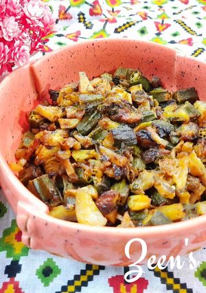 A picture of Bhindi Aloo.
