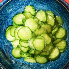 A picture of Taiwanese Pickled Cucumber.