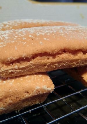 Une photo de Biscuit rose de Reims
