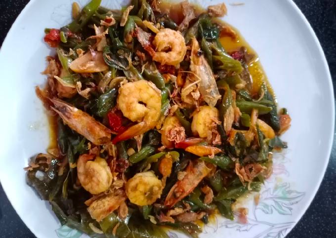 Resep Tumis Buncis Udang Lombok Ijo Oleh Chacha Floreshya Cookpad