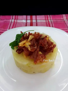 Una foto de Repollo con patatas y jamón(col o berza)