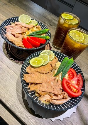 青檸煎豚肉丼飯 的食譜成品照片