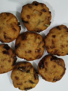 வாழைக்காய் வடை (Vaazhaikaai vadai recipe in tamil) செய்முறை முக்கிய புகைப்படம்