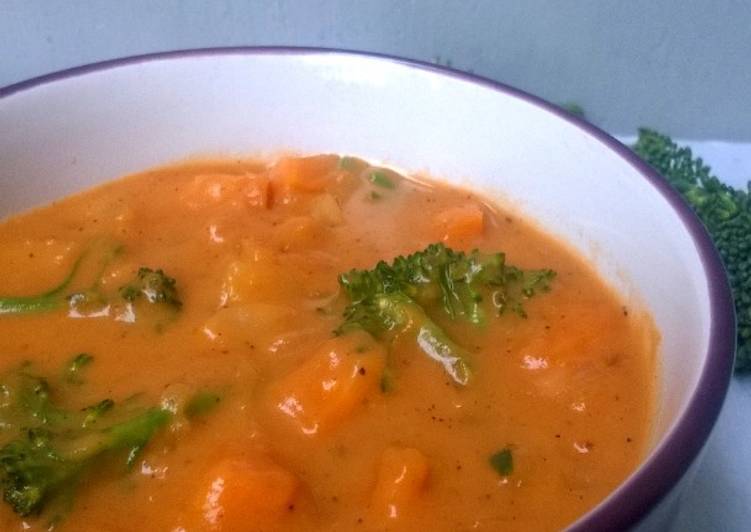 Recipe of Super Quick Homemade Chunky Potato Brocolli Soup