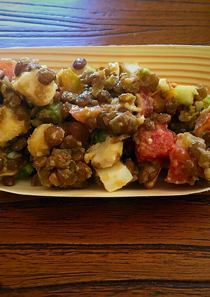Una foto de Ensalada de lentejas fritas