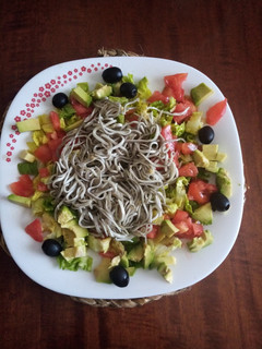 Una foto de Ensalada templada de gulas