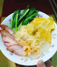 mì trứng tôm thịt