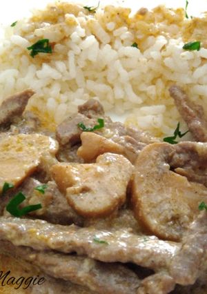 Foto principal de Tiras de ternera a la crema con champiñones