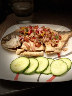 A picture of Fried fish with dabu sambal.