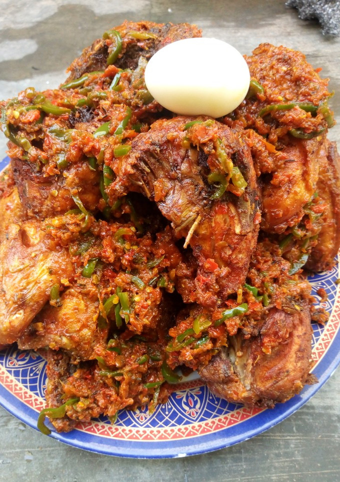 A picture of Pappe chicken.
