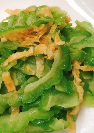 Hình của món Món chay dễ làm: Mướp đắng xào tàu hủ ki.