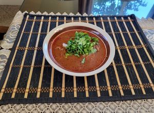 Una foto de Birria caldosa