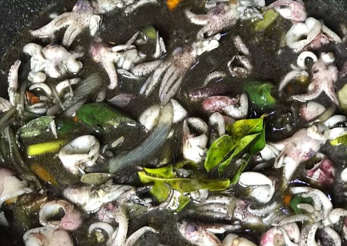 Resep: Tumis Cumi Hitam Cabai Ijo Ekonomis
