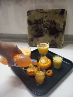 ઓરેન્જ કૂલર મોકટેલ (Orange Cooler Mocktail Recipe In Gujarati) રેસીપી મુખ્ય ફોટો